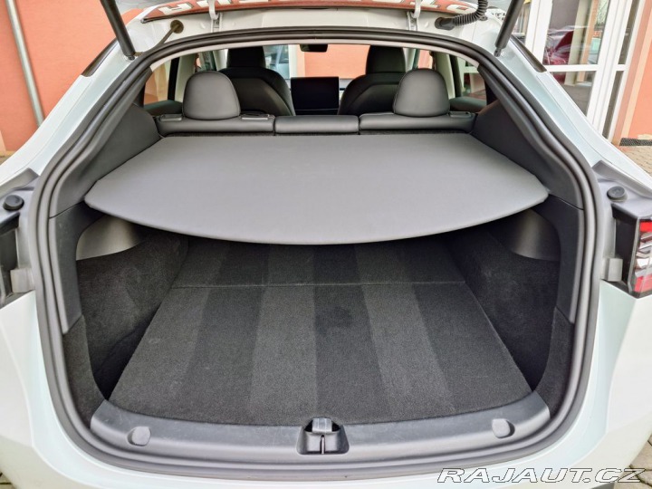 Tesla Model Y Standard Range 220 kW SOH 2023