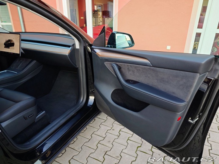 Tesla Model Y Performance 393 kW SOH 2023