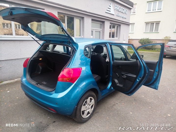 Kia Venga YN 1,6 CVVT A/T ACTIVE 2011