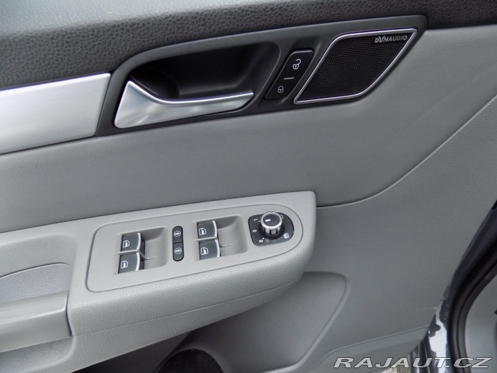 Volkswagen Sharan 2.0TDI/7míst/DSG/Bi-xenon 2011
