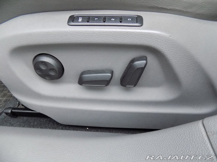 Volkswagen Sharan 2.0TDI/7míst/DSG/Bi-xenon 2011