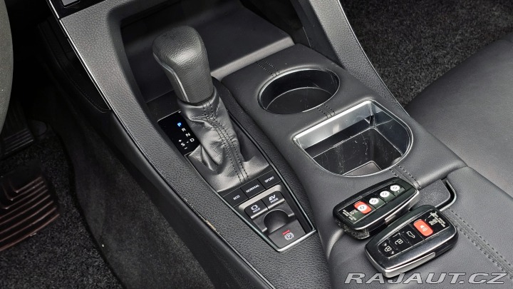 Toyota Ostatní modely AVALON XLE 2.5 HYBRID 2019