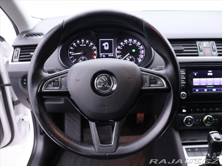 Škoda Octavia 1,6 TDI 77kW DSG Elegance 2014