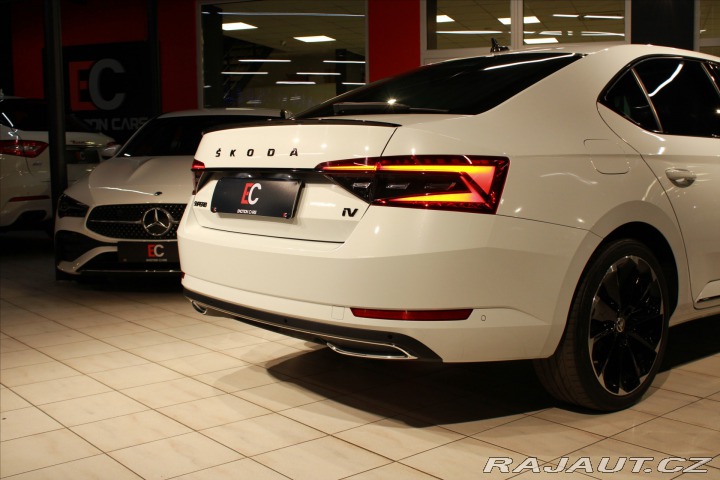 Škoda Superb iV DSG Sportline  5let/10 2023