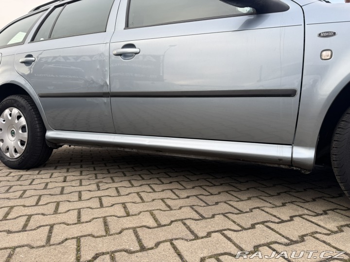 Škoda Octavia 1,6 MPI 75 KW KM 2. MAJ 2002