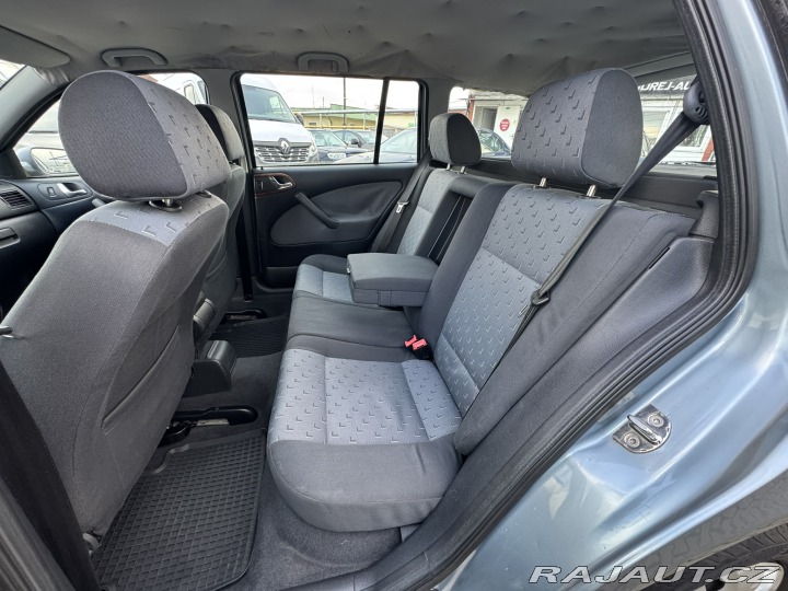 Škoda Octavia 1,6 MPI 75 KW KM 2. MAJ 2002