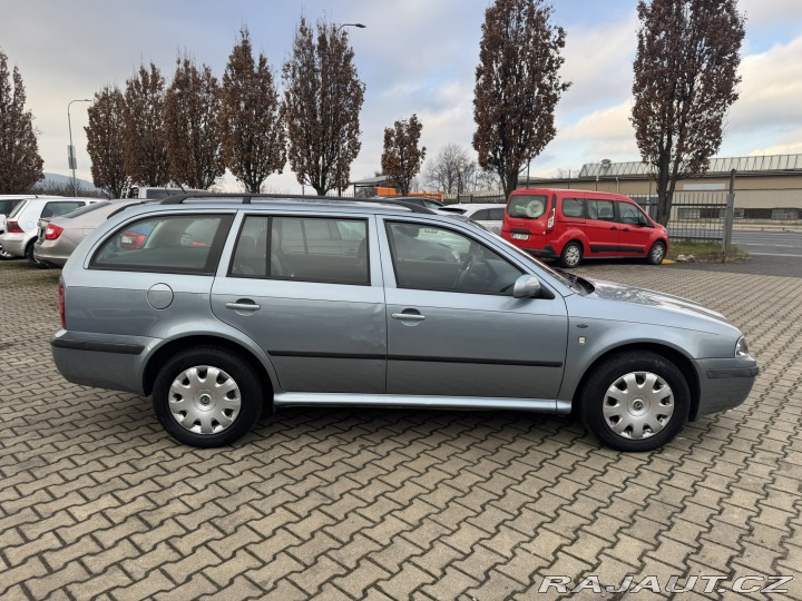 Škoda Octavia 1,6 MPI 75 KW KM 2. MAJ 2002