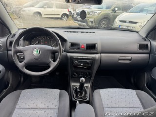 Škoda Octavia 1,6 MPI 75 KW KM 2. MAJ 2002