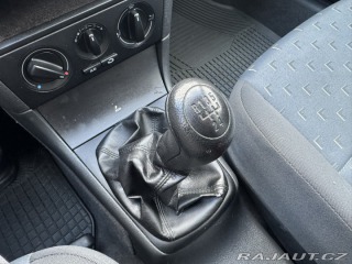 Škoda Octavia 1,6 MPI 75 KW KM 2. MAJ 2002