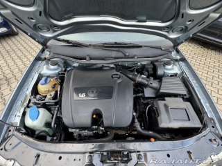 Škoda Octavia 1,6 MPI 75 KW KM 2. MAJ 2002