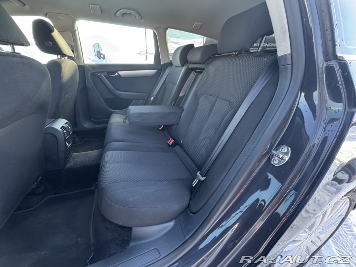 Volkswagen Passat 1,6 TDI 77 KW ROZVODY STK 2011