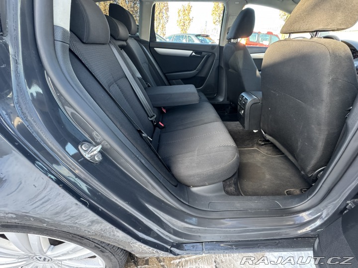 Volkswagen Passat 1,6 TDI 77 KW ROZVODY STK 2011