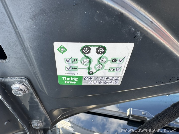 Volkswagen Passat 1,6 TDI 77 KW ROZVODY STK 2011