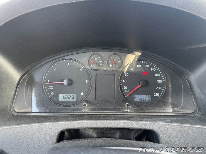 Volkswagen Transporter 1,9 TDI 63KW TAŽNÉ 6X 2004