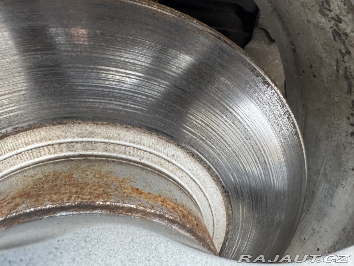 Subaru Forester AUTOMAT 4X4 2,0i 116 KW 2006