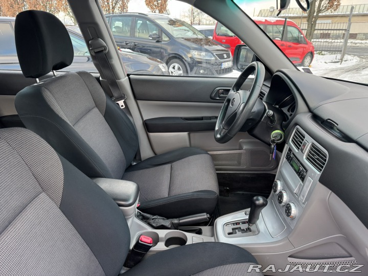 Subaru Forester AUTOMAT 4X4 2,0i 116 KW 2006