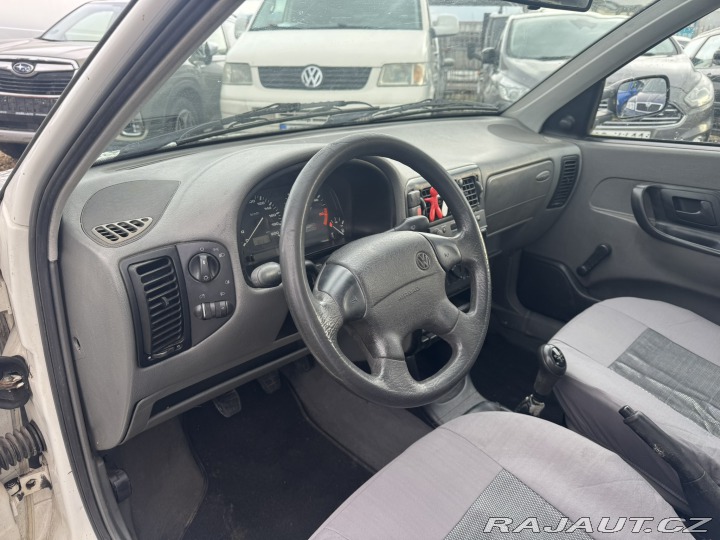 Volkswagen Caddy 1,9 SDI 47 KW NOVÁ STK 2001