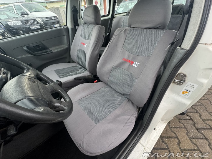 Volkswagen Caddy 1,9 SDI 47 KW NOVÁ STK 2001