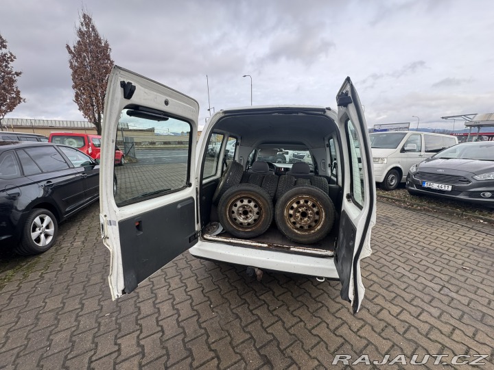 Volkswagen Caddy 1,9 SDI 47 KW NOVÁ STK 2001