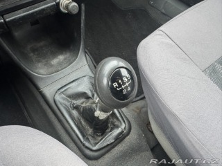 Volkswagen Caddy 1,9 SDI 47 KW NOVÁ STK 2001