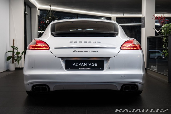 Porsche Panamera Turbo 2009