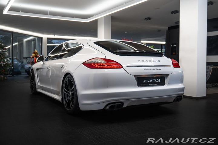 Porsche Panamera Turbo 2009