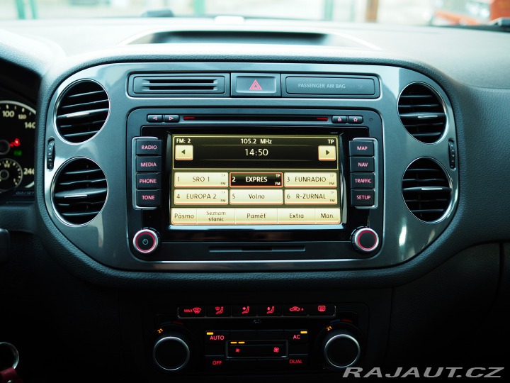 Volkswagen Tiguan 2.0TDi CR 4X4 DSG-RESERVÉ 2012