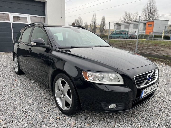 Volvo V50 D2 2011
