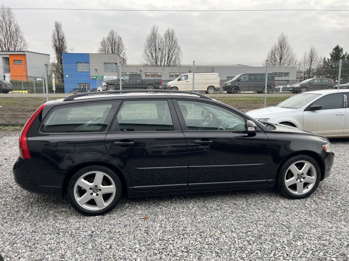 Volvo V50 D2 2011