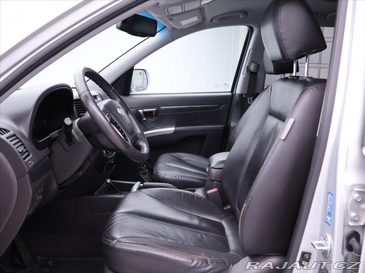 Hyundai Santa Fe 2,2 CRDi 145kW 4WD CZ Kůž 2011