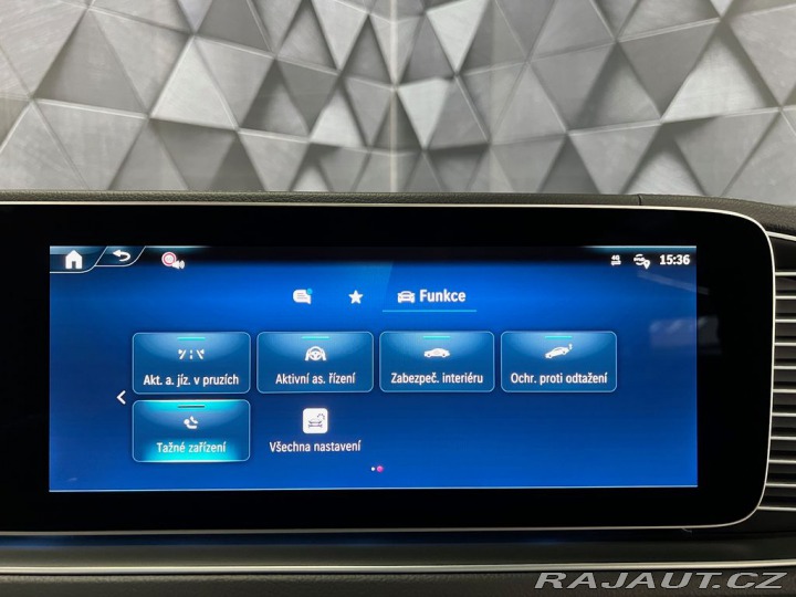 Mercedes-Benz Ostatní modely 450 4MATIC AMG, PANORAMA 2026