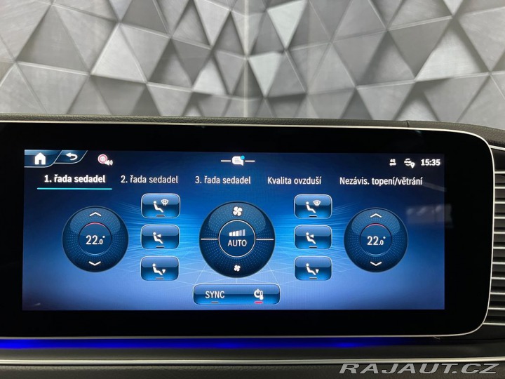 Mercedes-Benz Ostatní modely 450d 4MATIC AMG PANORAMA 2025