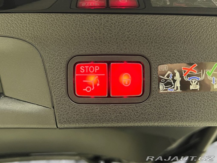 Mercedes-Benz Ostatní modely 450 4M AMG, MASÁŽ, PANORA 2026