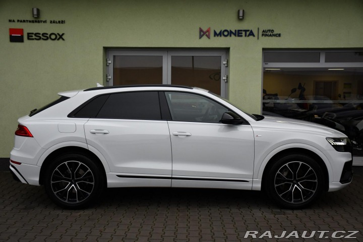 Audi Q8 50TDI REZERVACE NTOP PANO 2019