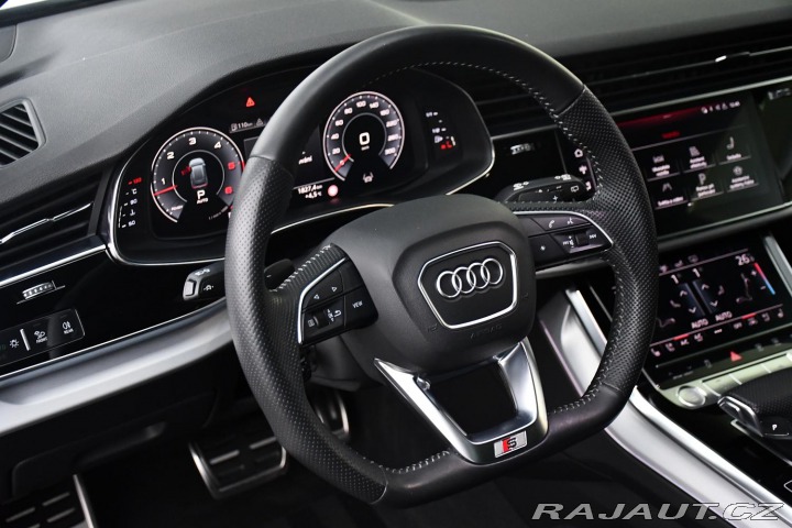 Audi Q8 50TDI REZERVACE NTOP PANO 2019