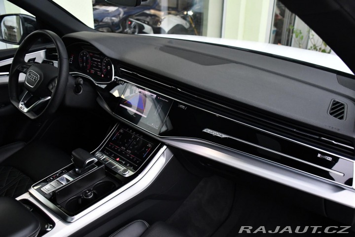 Audi Q8 50TDI REZERVACE NTOP PANO 2019