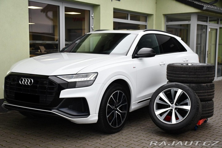 Audi Q8 50TDI REZERVACE NTOP PANO 2019