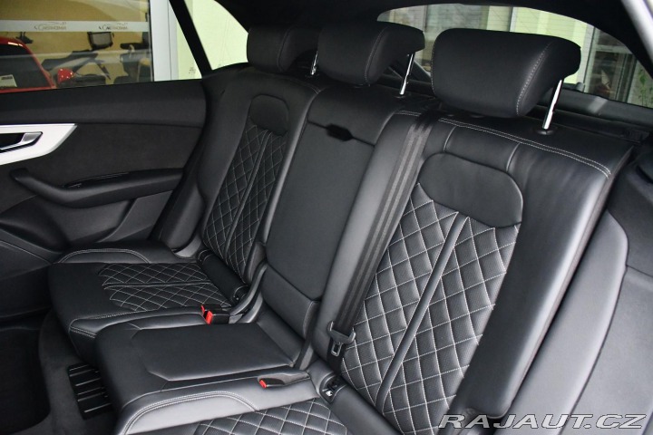 Audi Q8 50TDI REZERVACE NTOP PANO 2019
