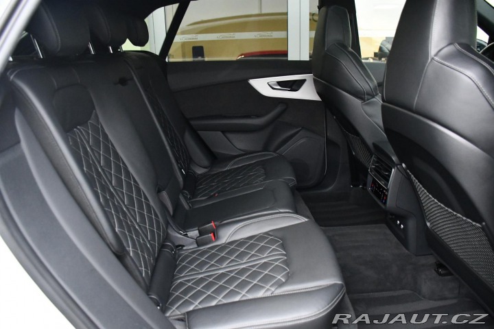 Audi Q8 50TDI REZERVACE NTOP PANO 2019