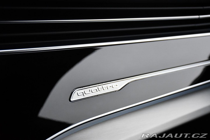 Audi Q8 50TDI REZERVACE NTOP PANO 2019
