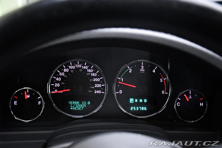 Jeep Cherokee 2.8CRD LIMITED TAŽNÉ 2011