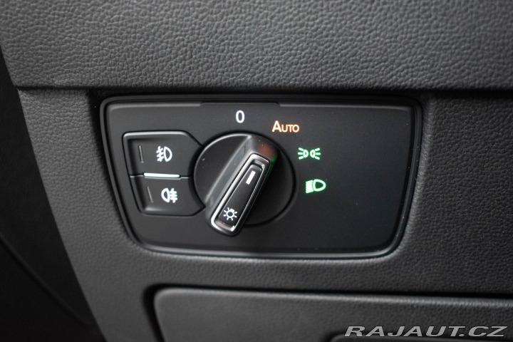 Volkswagen Passat 2.0 TDI ELEGANCE*ACC*DPH* 2021