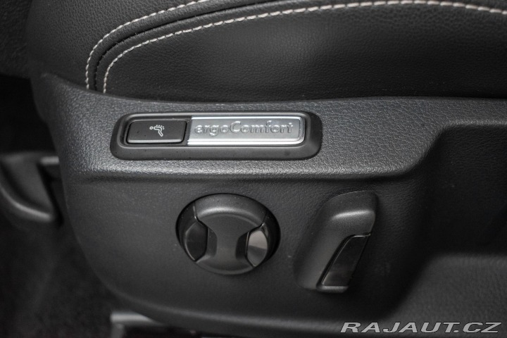 Volkswagen Passat 2.0 TDI ELEGANCE*ACC*DPH* 2021