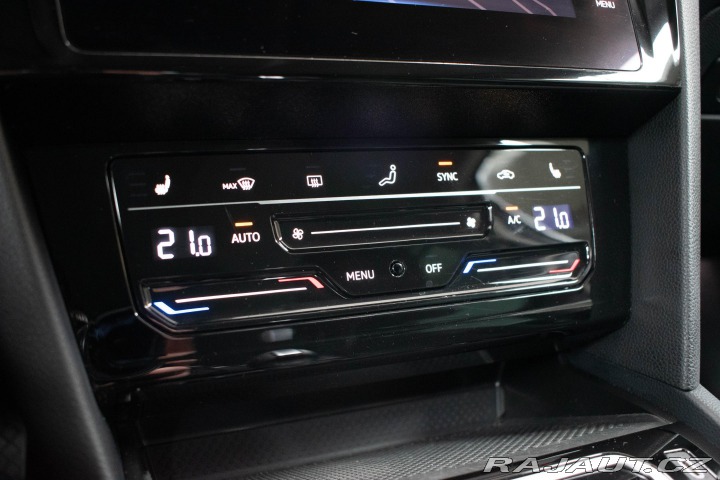 Volkswagen Passat 2.0 TDI ELEGANCE*ACC*DPH* 2021