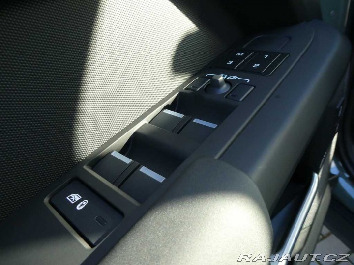 Land Rover Defender 110 3,0 TROPHY EDITION D3 2026