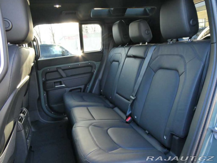 Land Rover Defender 110 3,0 TROPHY EDITION D3 2025