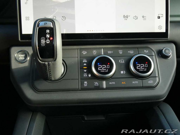 Land Rover Defender 110 3,0 TROPHY EDITION D3 2025