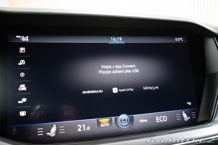 Volkswagen Touareg 3.0TDI REZERVACE 2023