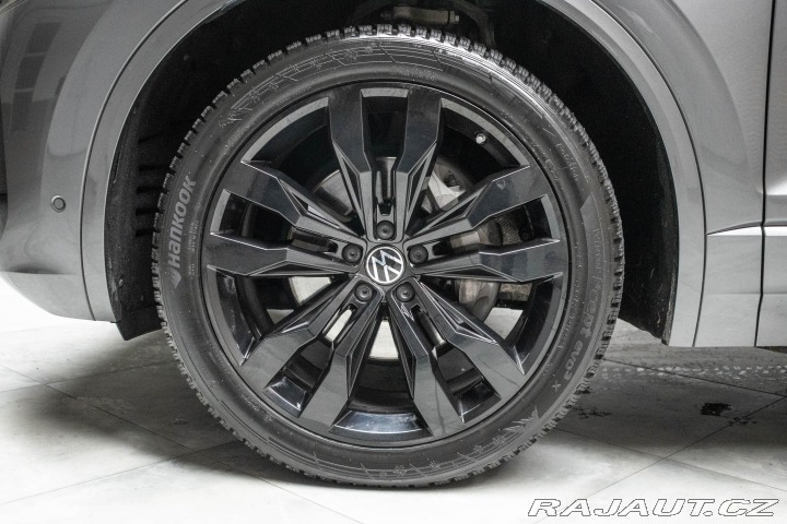 Volkswagen Touareg 3.0TDI REZERVACE 2023