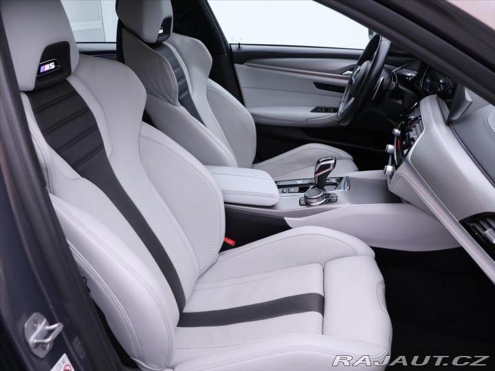 BMW M5 4,4 V8 441kW xDrive Indiv 2018